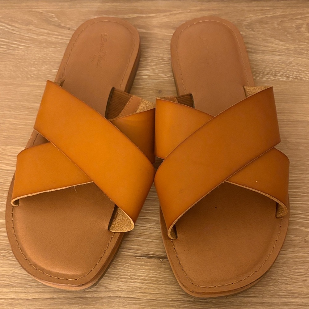 Women's Tan Slide Sandals